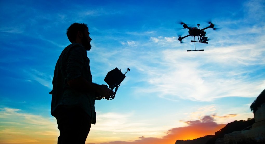 Americké komerční drony ve válce proti Rusům nefungují. Musí se předělat