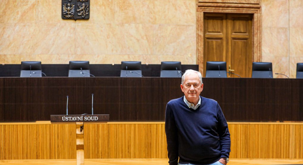 Miloš Zeman se mě snažil zkorumpovat, říká předseda Ústavního soudu Josef Baxa