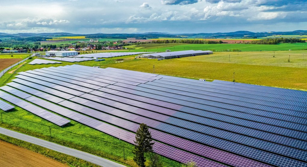 Úklid za solárním boomem: ERÚ snížil podporu 14 zdrojům