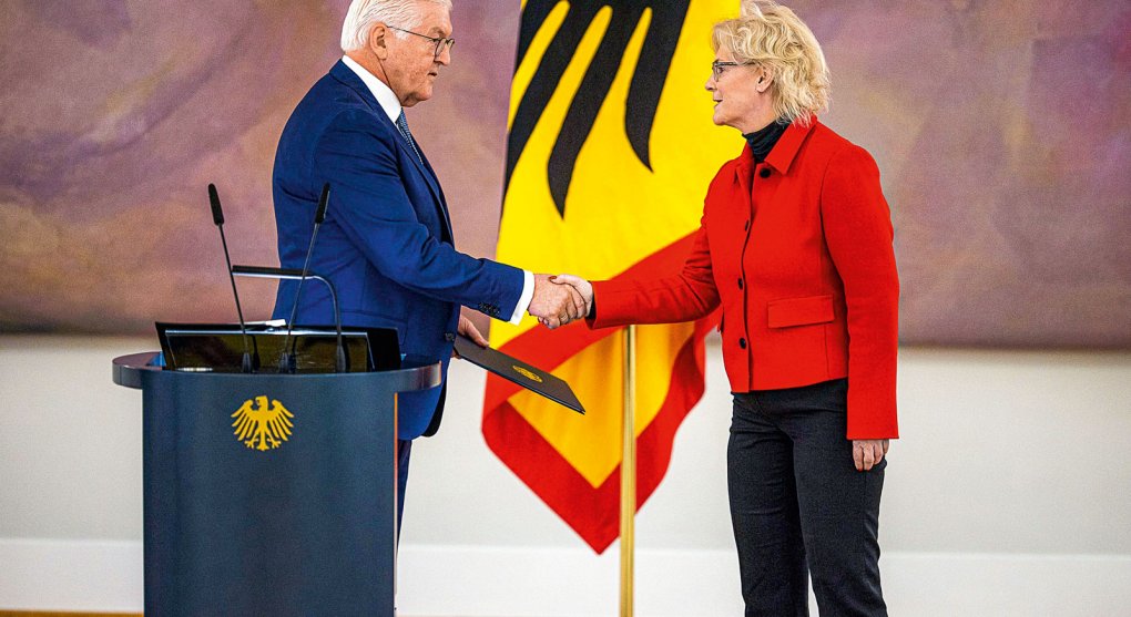 Bída německé armády. Proč není jméno nového ministra obrany dobrou zprávou