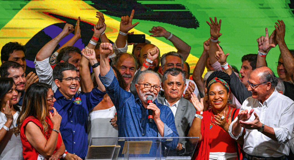 Odborář, prezident, korupčník, prezident. Brazílii znovu povede Lula