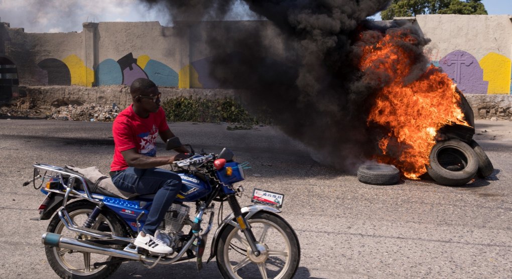 Kdo zabil prezidenta? Konspirační teorie na Haiti bují