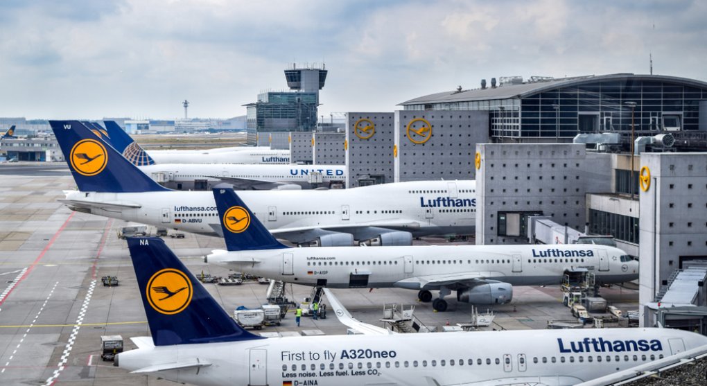 Personál Lufthansy stávkuje. Z Frankfurtu se nelétá, omezení se týkají i pražského letiště