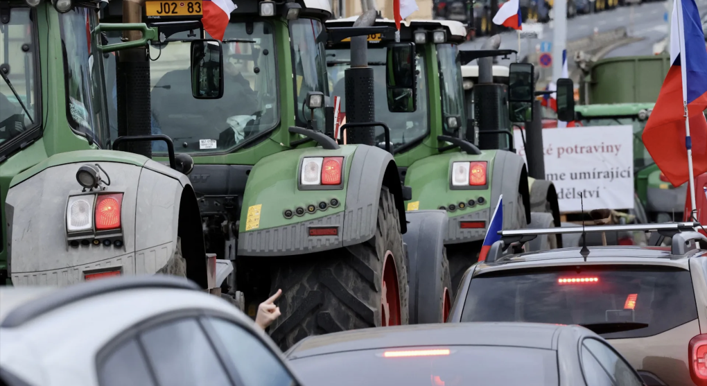 Zemědělci z jižní Moravy budou ve čtvrtek protestovat na hranicích se Slovenskem
