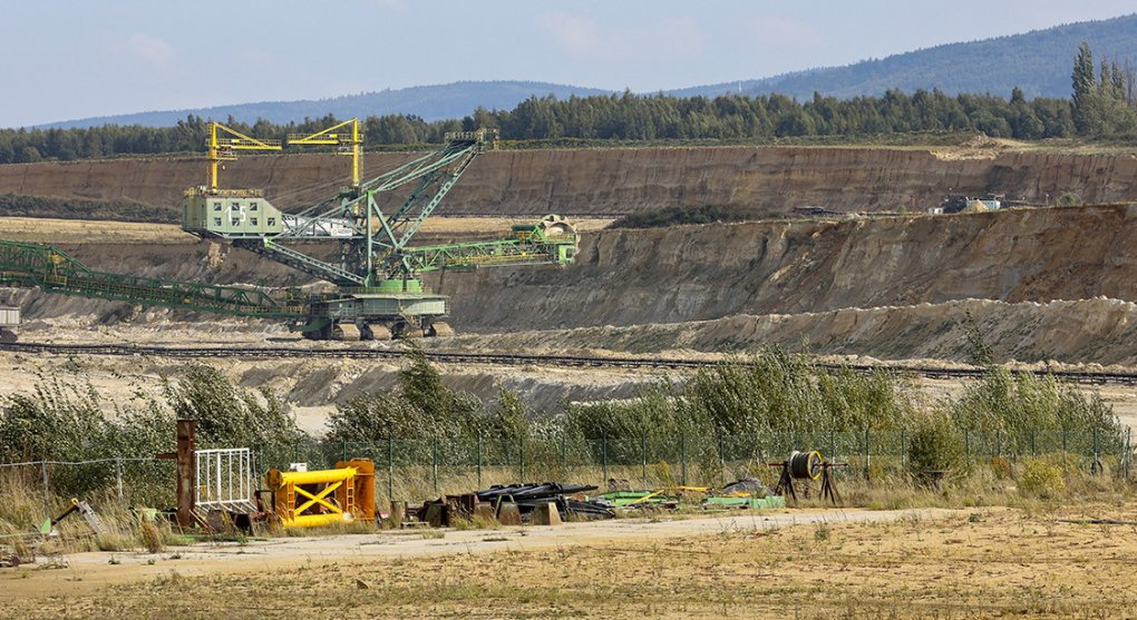 Polský soud zrušil rozhodnutí umožňující prodloužit těžbu v dole Turów u hranic Česka