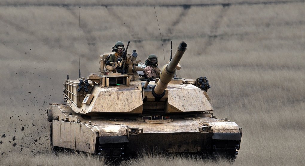 Střely s uranem budou i pro nejlepší ruské tanky smrtící, věří Američané