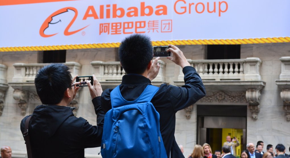 Alibaba a spol. hasí potíže. Čínští internetoví giganti nakupují vlastní akcie, aby zvrátili propad na burze