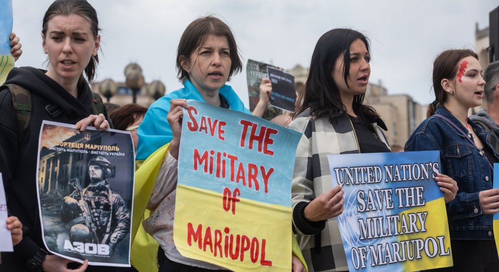 Pluk Azov kritizuje ukrajinské politiky: Nechali jste vykrvácet Mariupol