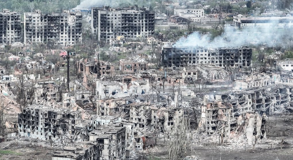 Kvapná evakuace. Ukrajinská města u fronty se připravují na invazi Rusů