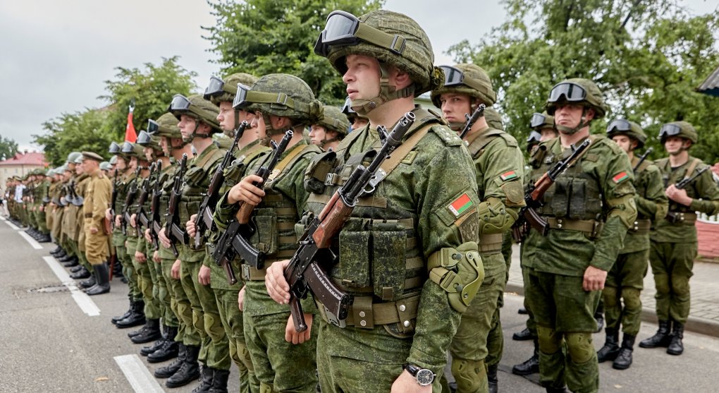 Zklamání v Kremlu. Bělorusové nechtějí bojovat s Ukrajinci, hrozí masivní dezerce