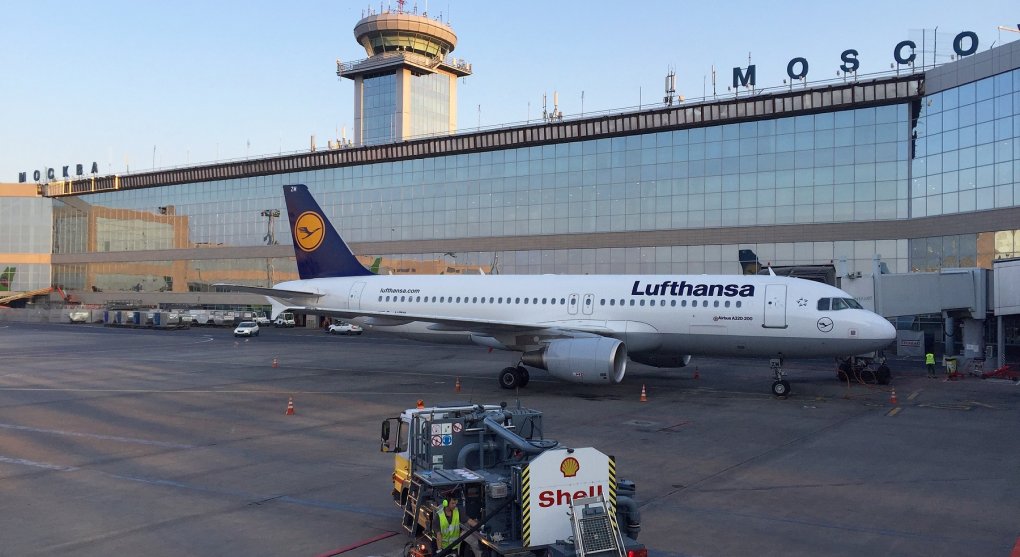 Lufthansa nabízí příplatek za bezemisní palivo. Bez zájmu