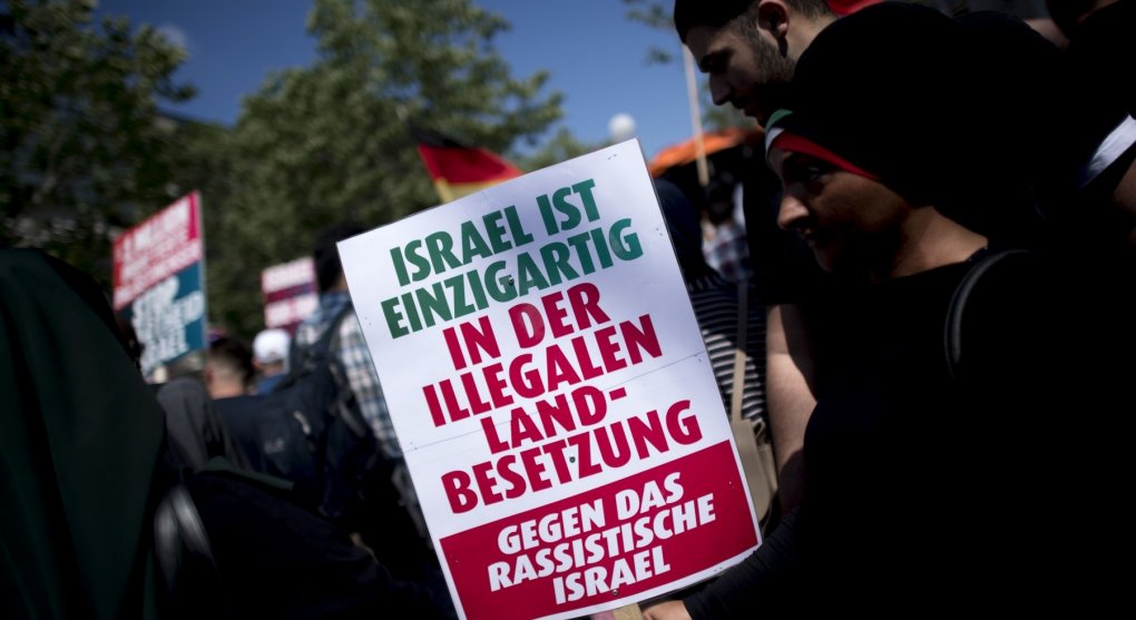 V Německu dochází k útokům na Židy. Velvyslanec Izraele žádá reakci