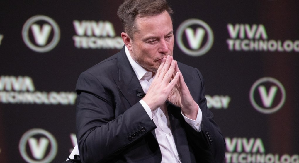 Komentář: Elon Musk žaluje OpenAI za to, že „chamtivě“ opustila neziskový ideál
