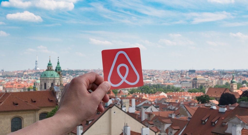 Covid srazil Airbnb v Praze na polovinu. Z nabídky zmizelo sedm tisíc bytů