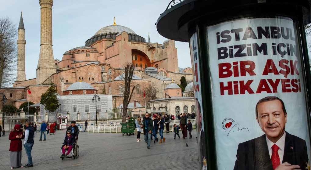 Erdoğanova hra o mešity