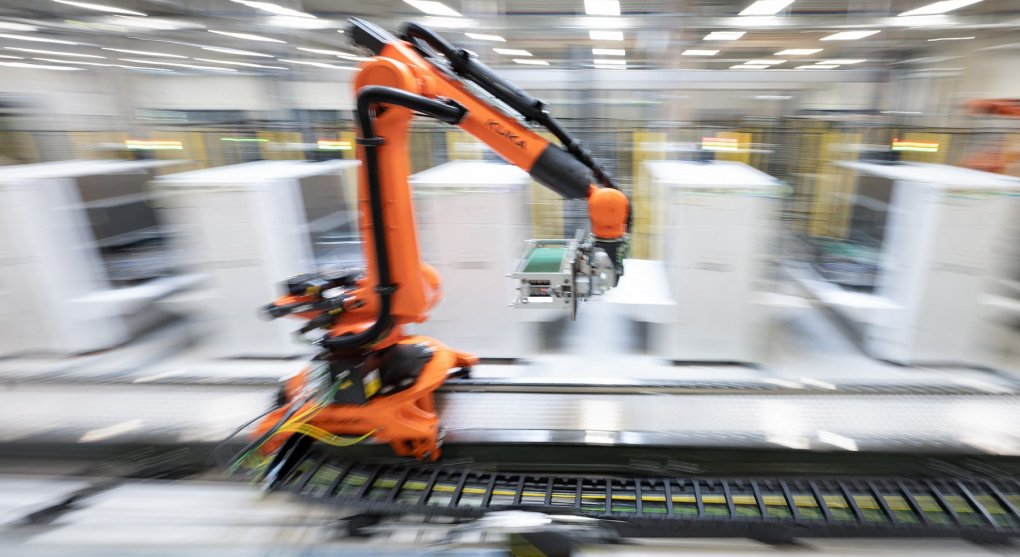 Gigafactory Česku přinese stovky miliard a desetitisíce pracovních míst