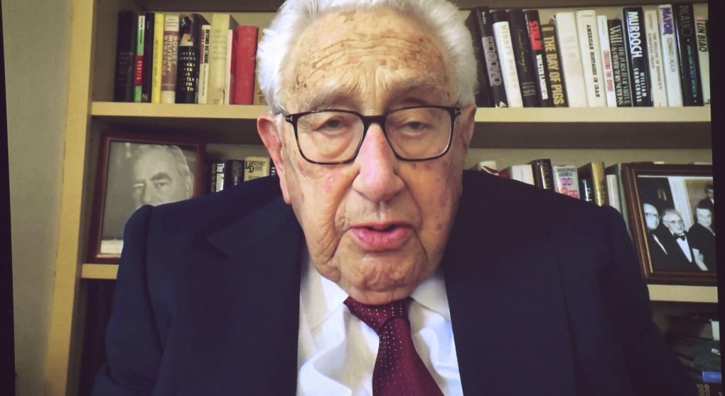 Kissinger: Je čas, aby Ukrajina s Ruskem uzavřely mír