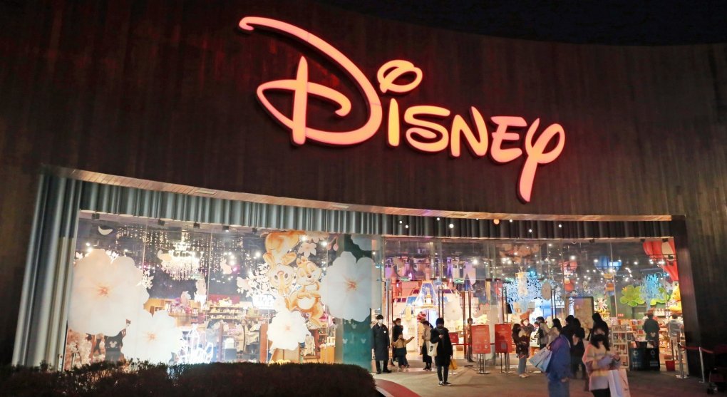 Panika v Disney. Firmu drtí boj s Netflixem i kulturní války