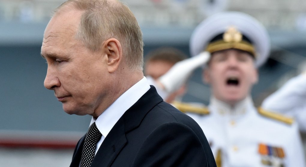 Ať Putinovu válku platí ruští oligarchové, žádá americké ministerstvo spravedlnosti