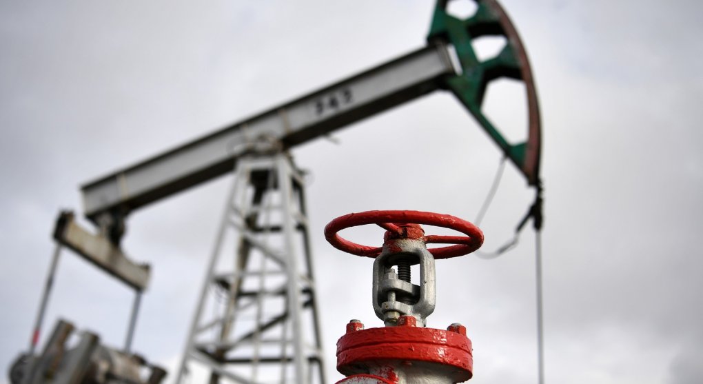 Důkaz, že sankce fungují: Putin zvedl ropným firmám daně