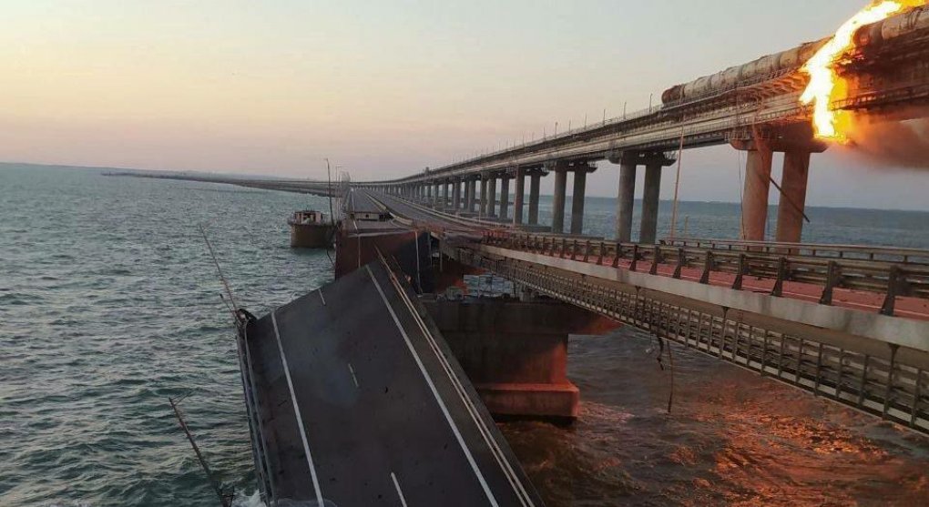 Proč je Kerčský most pro ruskou invazi klíčový