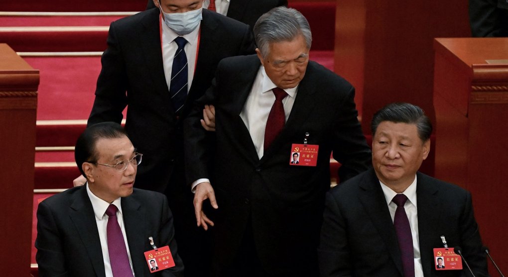 Jak bude vypadat Čína za pět let? Odpověď naznačily osudy tří mužů