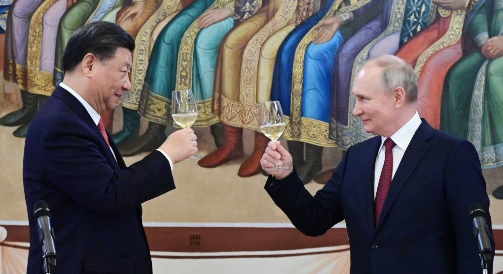 Glosa: Ukrajina je součástí Západu, Rusko vazalským státem Pekingu