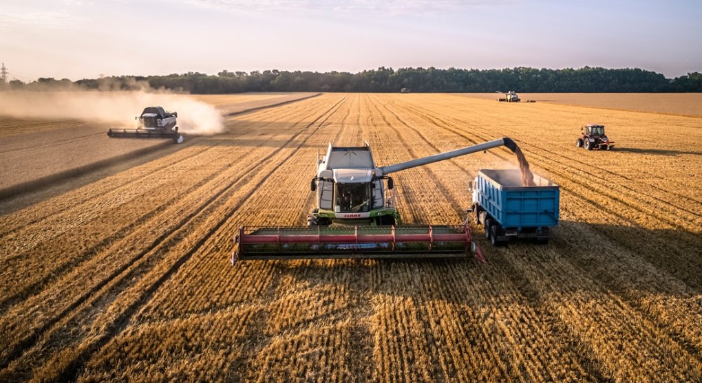 Brusel zavede vysoké clo na ruské obilí. Dovoz se od invaze na Ukrajinu razantně zvýšil