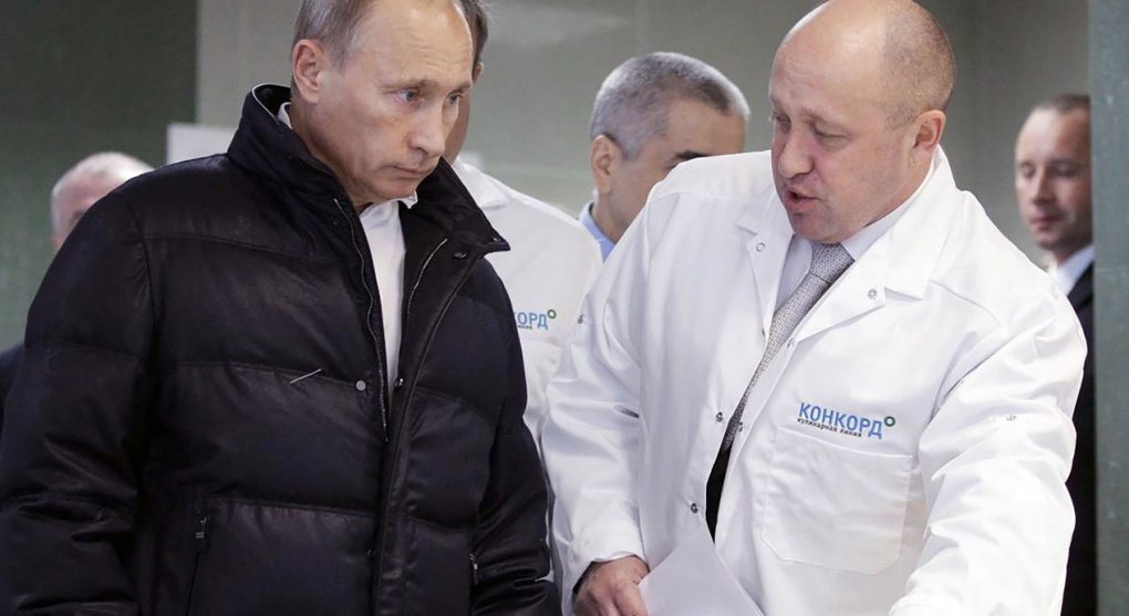 Putinův kuchař buduje u hranic ruskou domobranu. Bojí se Ukrajiny