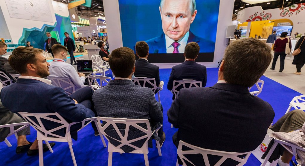 Propaganda Kremlu zabírá. Jen zlomek Rusů obviňuje Putina