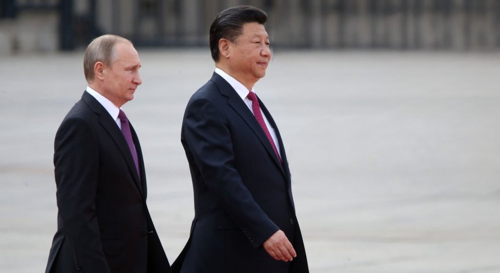 Putin se lísá k Číně. Potřebuje zelenou pro nový plynovod