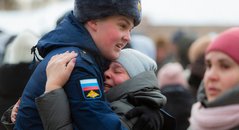 Ruské ztráty jsou tak vysoké, že mrtvé vojáky nezvládají novináři počítat