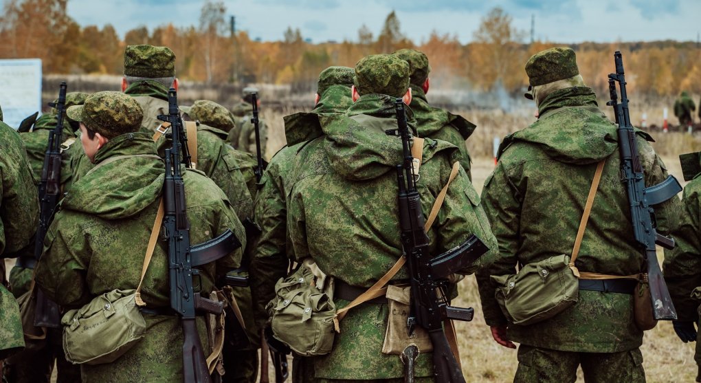 Ruští vojáci odmítají poslušnost: Proč jít jen s puškou proti tankům na smrt?