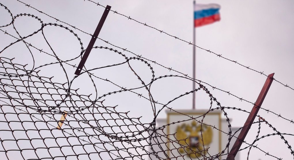 Sankcionovaní Rusové se brání. Jeden z nich už podal žalobu na český stát