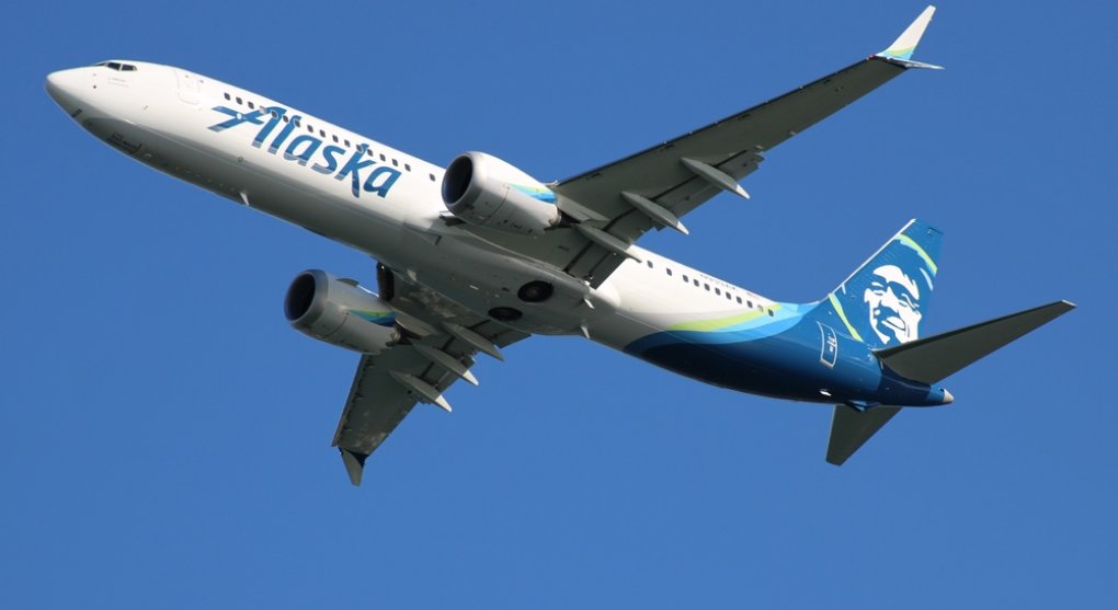 Po nehodě s dírou v trupu stahují aerolinky letadla Boeing 737 MAX 9