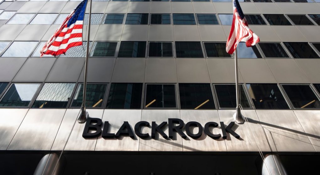 Oslava kapitalismu: aktiva BlackRocku dosáhla rekordní hodnoty 10,5 bilionu dolarů