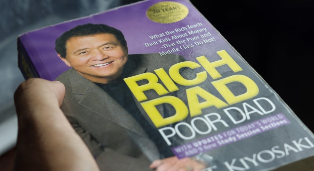 Autor bestselleru „Bohatý táta, chudý táta“ dluží přes miliardu dolarů. Není to můj problém, říká