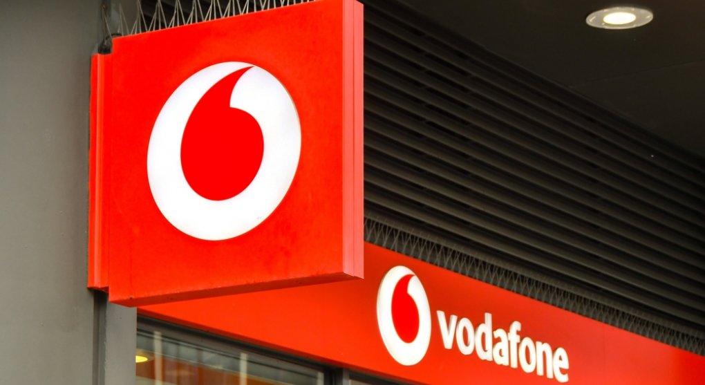 Vodafone koupí virtuálního operátora SAZKAmobil s 200 tisíci zákazníky