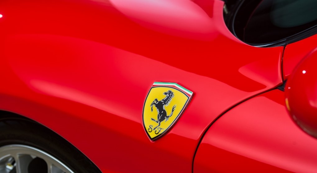 Zisk Ferrari loni stoupl o 34 procent a poprvé překonal jednu miliardu eur