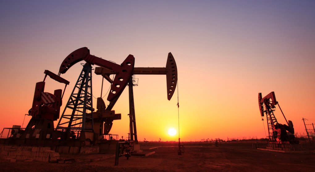Proč klesá cena ropy? Trhy se víc bojí covidu v Číně než ruských raket
