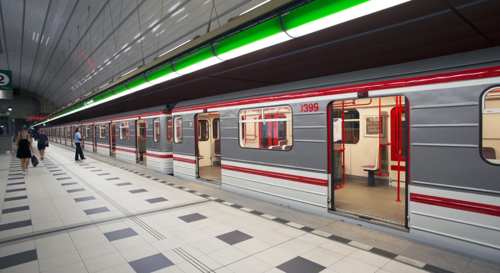 Praha vypíše tendr za 86 miliard na vlaky metra bez řidiče