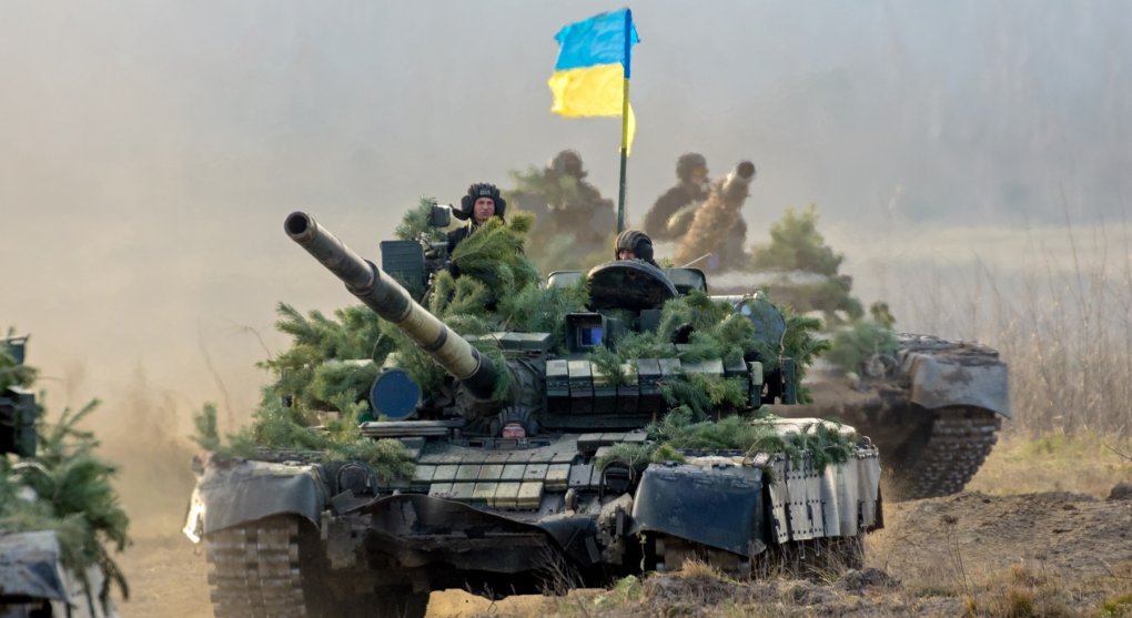 Ukrajinci budou po průlomu postupovat už rychle, věří západní analytici
