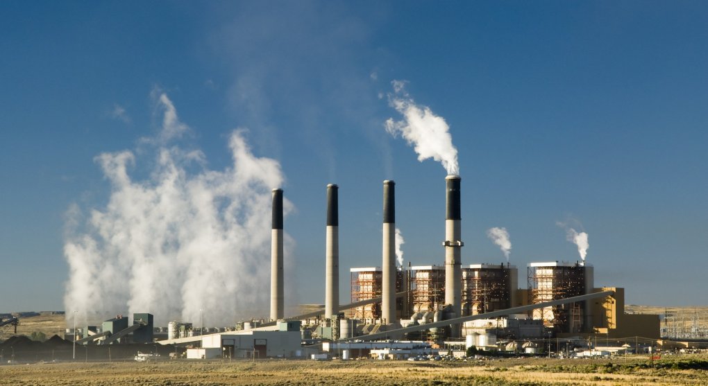 Přestavba uhelných elektráren na sodíkové reaktory? Odvážný projekt podporují Buffett i Gates