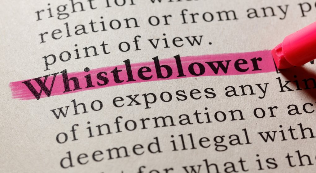 Jak se fouká do píšťaly: whistlebloweři si kvůli firmě často zničí osobní život