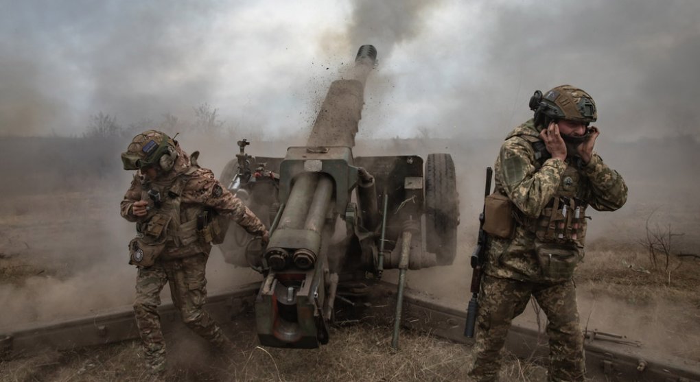 Úspěch české iniciativy: Spojenci sehnali téměř všechny peníze na koupi munice pro Kyjev