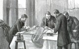 Britský chirurg Joseph Lister začal používat fenol jako dezinfekci při operacích.